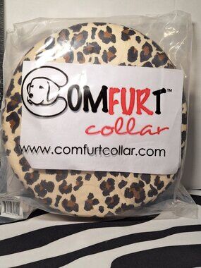 COMFURT COLLAR Stuffed Not Inflatable Dog & Cat Recovery Collar, Cheetah, Small